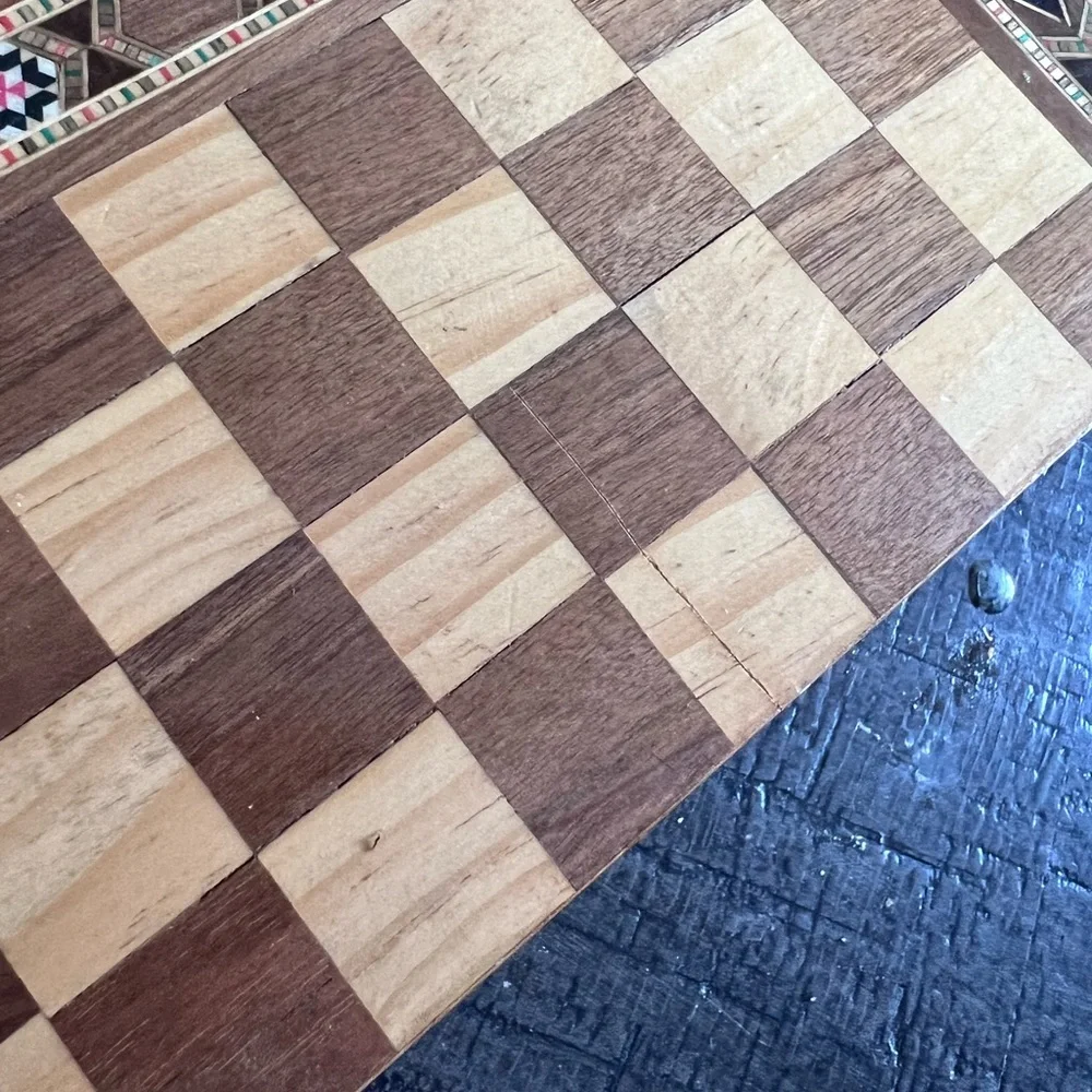 Vintage Chess Checkers and Backgammon Game Set Mosaic Wooden Walnut board - Picture 5 of 6